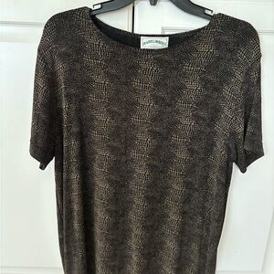 Lawrence Frazier blouse.‎   Size smalll 28” long
